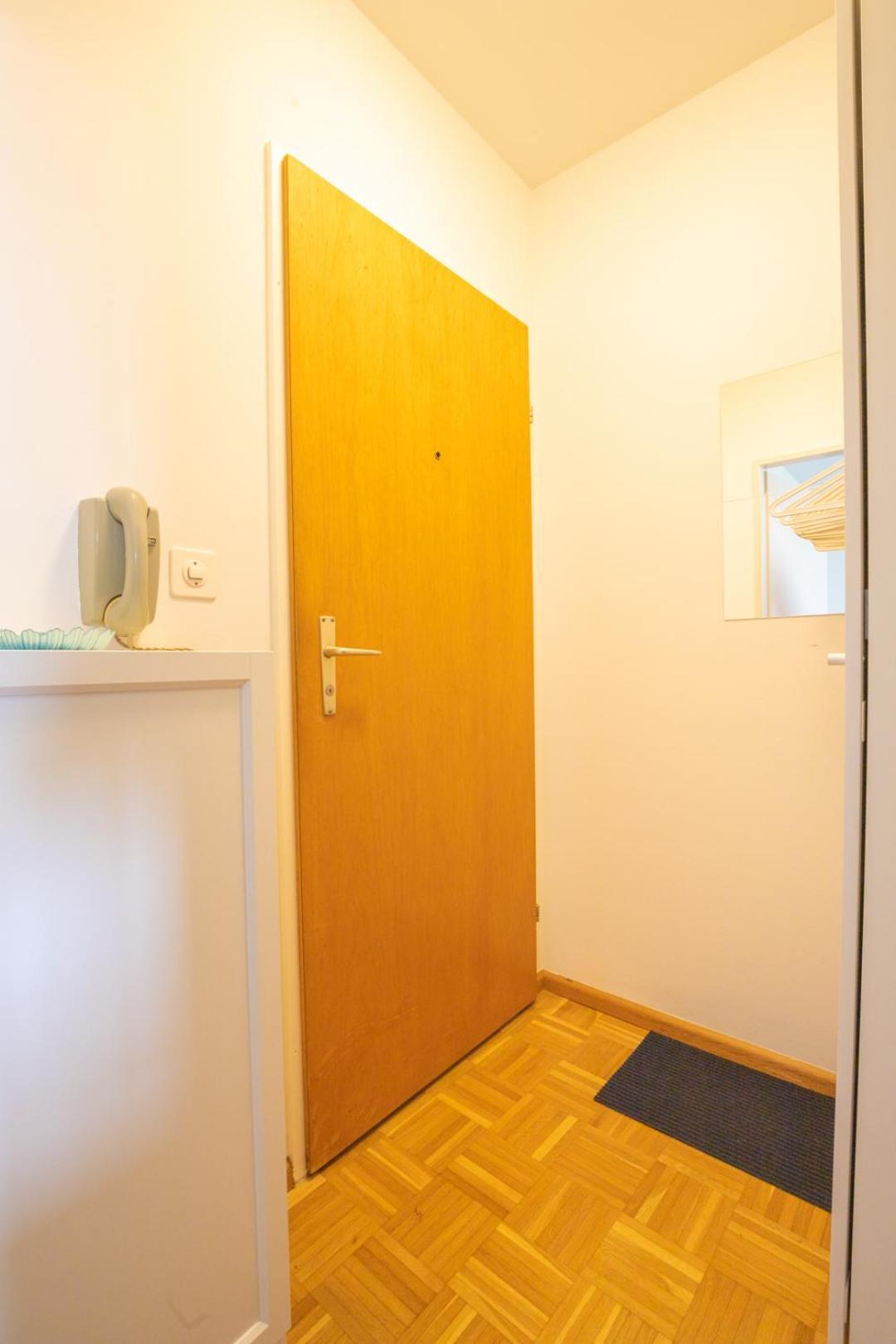 Special Blue Tiger Apartment Basel, Messe Kleinbasel 10-Star Zewnętrze zdjęcie